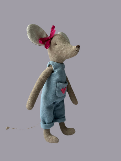 Ratoncita Nina con jumpsuit y lacito