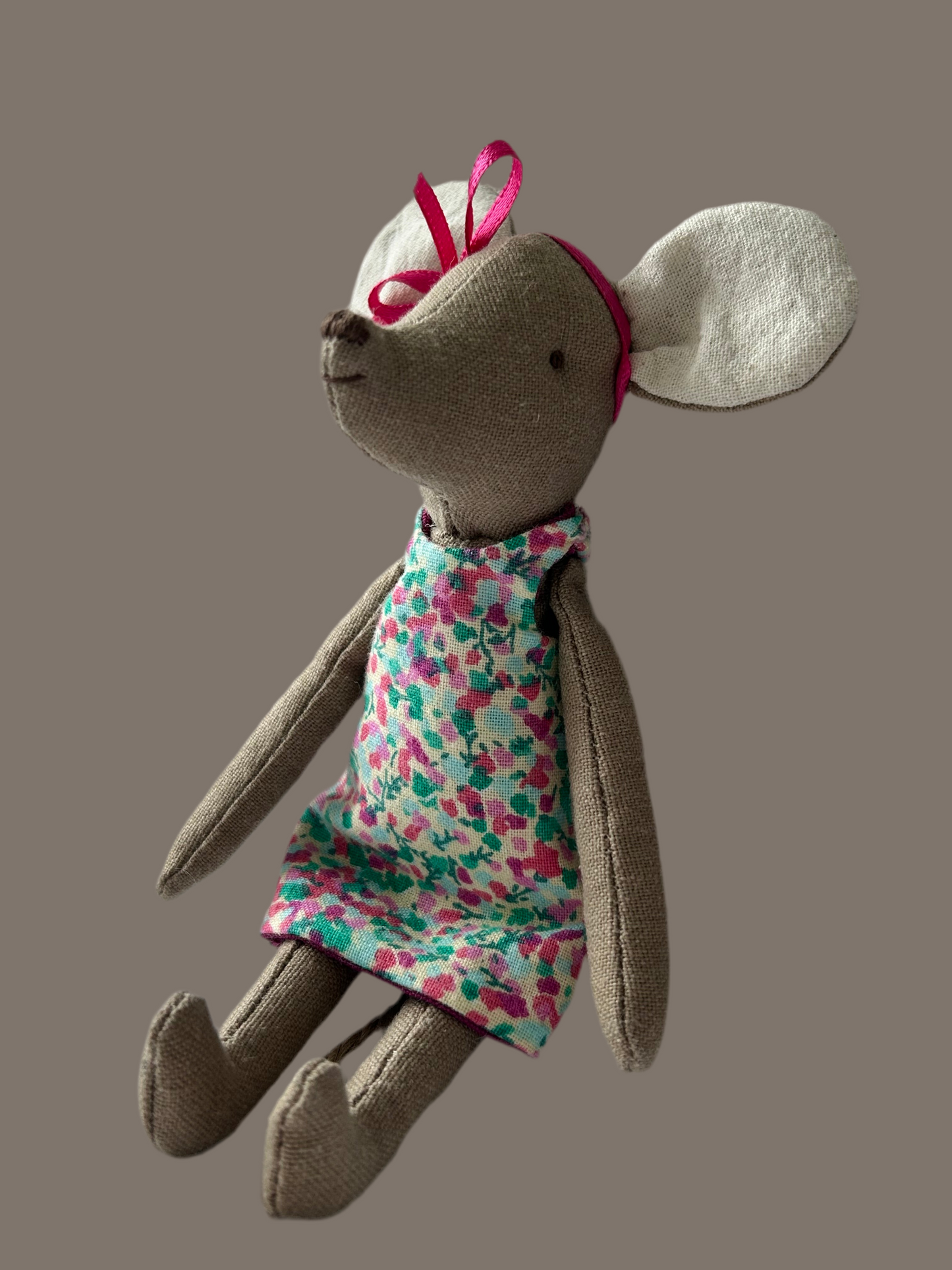 Ratoncita Nina con vestido y lacito
