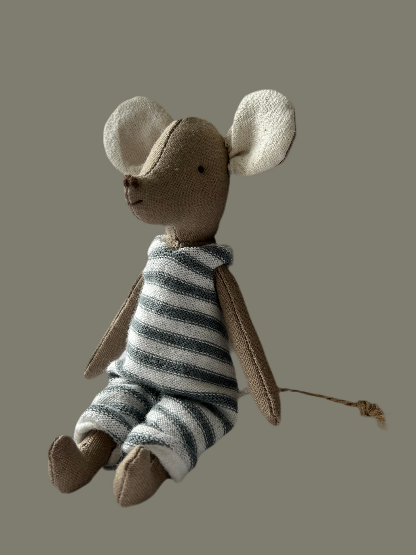 Ratoncito Otto con Jumpsuit
