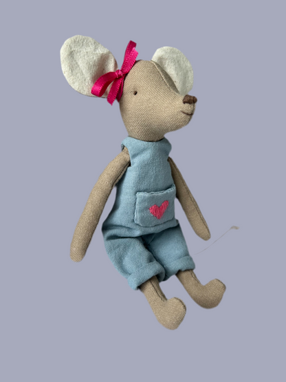 Ratoncita Nina con jumpsuit y lacito