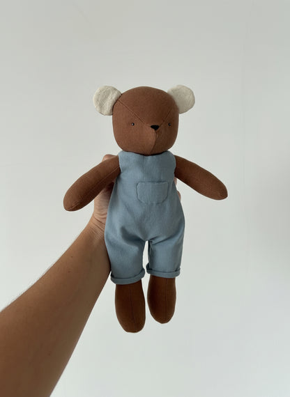 Osito Bruno con jumpsuit